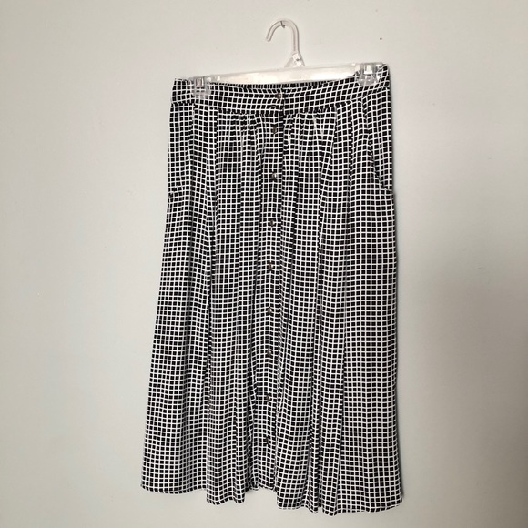 Forever 21 midi skirt - Picture 1 of 7